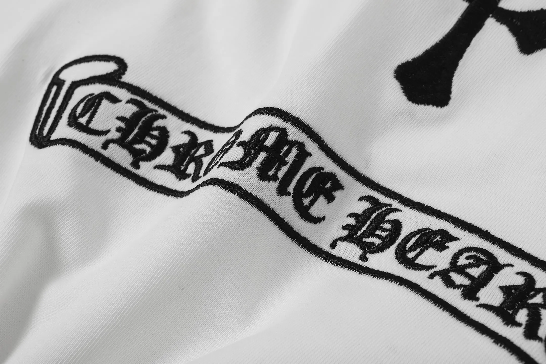 #2268 90 Chrome Hearts/ ✝️ T Quality Colour：Black White Size: S M L XL
